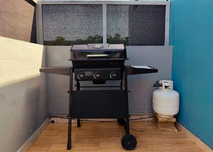 Quiet 2br Haven With Worspace Surrounded By Nature Apartment